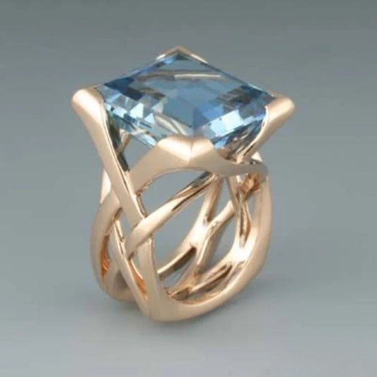 Anillo de Rosa Clásico