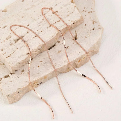 Pendientes Largos con Diseño Ondulado